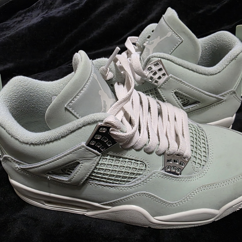 Jordan 4 Seafoam